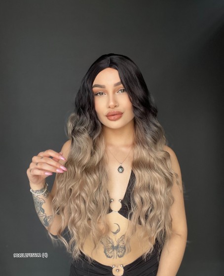 Doğal Su Dalgalı Uzun Perçemsiz Tepe kısmı deri Fiber Peruk Siyah Küllü Sarı