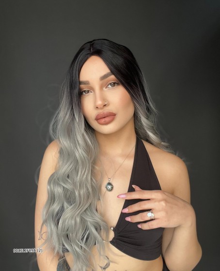 Doğal Su Dalgalı Uzun Perçemsiz Tepe kısmı deri Fiber Peruk Siyah Gri