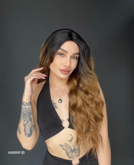 Doğal Su Dalgalı Uzun Perçemsiz Tepe kısmı deri Fiber Peruk Siyah Kahvereni