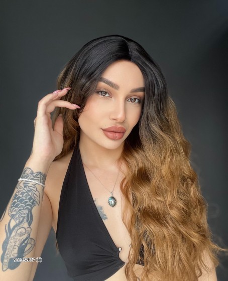 Doğal Su Dalgalı Uzun Perçemsiz Tepe kısmı deri Fiber Peruk Siyah Kahvereni