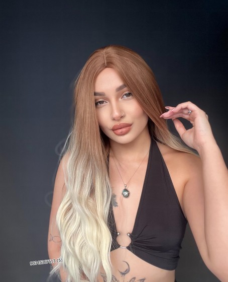 Doğal Su Dalgalı Peruk Uzun Perçemsiz Tepe kısmı deri Fiber Sıcak Ombreli