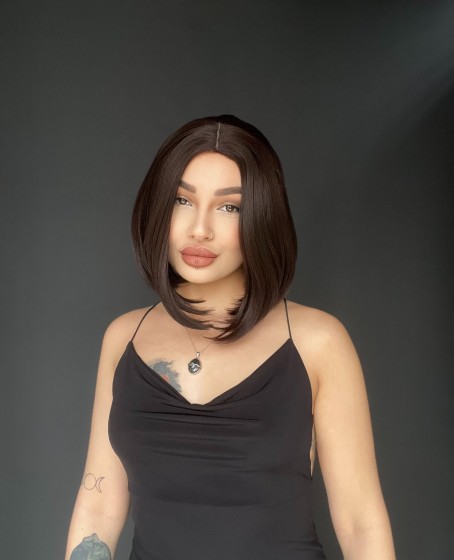 Perçemsiz Bob Kesim Tepe Kısmı cilt görünümlü Medikal Peruk Sıcak Kahve