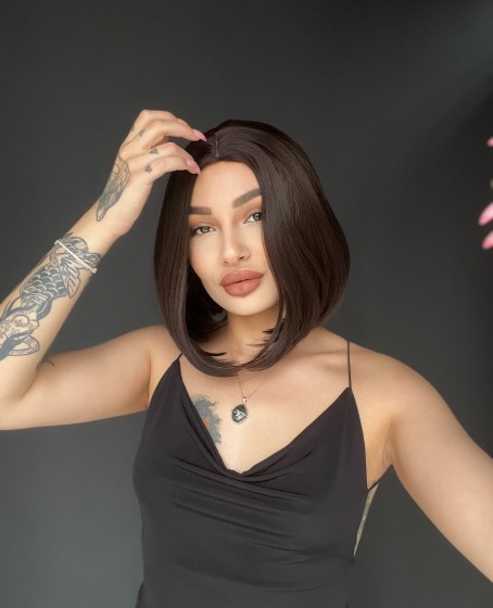 Perçemsiz Bob Kesim Tepe Kısmı cilt görünümlü Medikal Peruk Sıcak Kahve