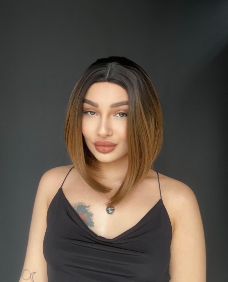 Perçemsiz Bob Kesim Tepe Kısmı cilt görünümlü Medikal Peruk Siyah Karamel