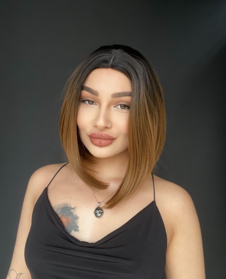 Perçemsiz Bob Kesim Tepe Kısmı cilt görünümlü Medikal Peruk Siyah Karamel