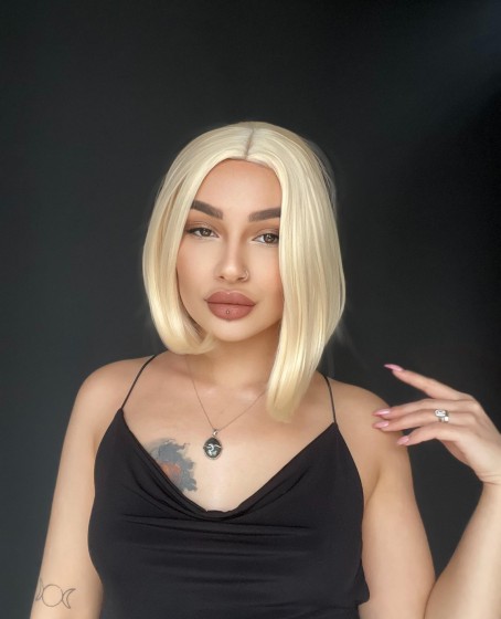 Perçemsiz Bob Kesim Tepe Kısmı cilt görünümlü Medikal Peruk Platin Sarı