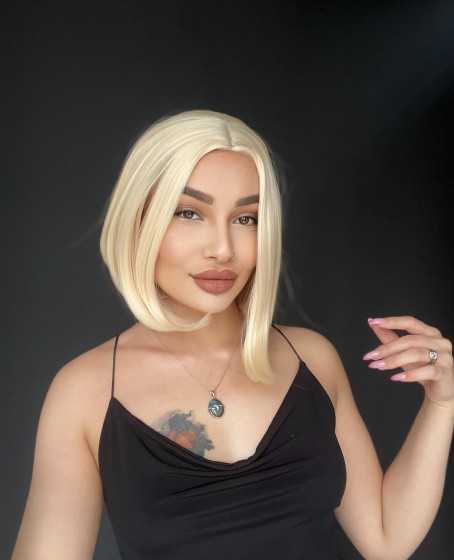 Perçemsiz Bob Kesim Tepe Kısmı cilt görünümlü Medikal Peruk Platin Sarı