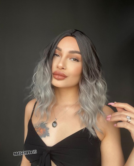 Bob Kesim Dalgalı Tepe Cilt deri görünümlü Medikal peruk perçemsiz Siyah Gri