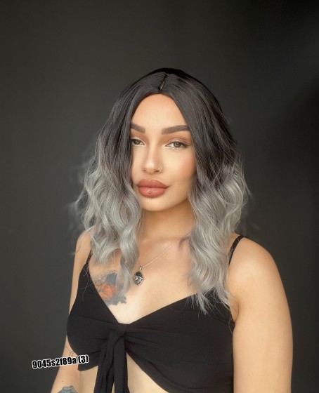 Bob Kesim Dalgalı Tepe Cilt deri görünümlü Medikal peruk perçemsiz Siyah Gri