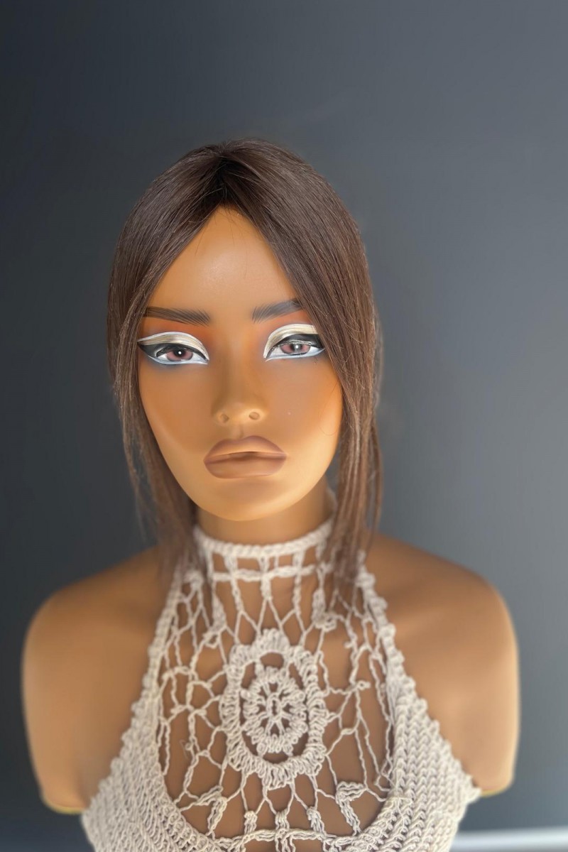 Tepe kısmı cilt görünümlü sabit ayrımlı Gerçek saç tepelik (Kahkül kesilebilir) cilttepeCi17