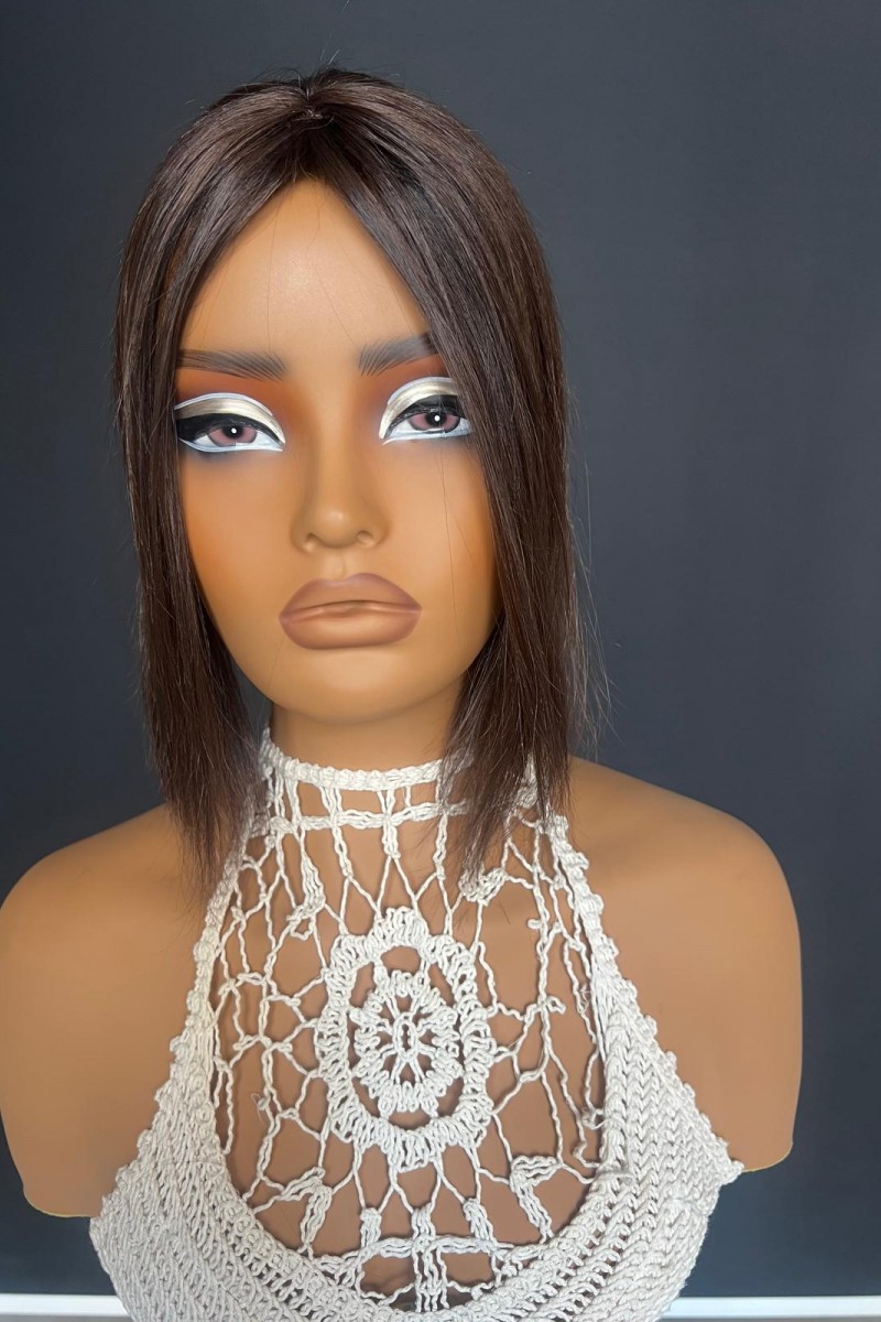 Tepe kısmı cilt görünümlü sabit ayrımlı Gerçek saç tepelik (Kahkül kesilebilir) cilttepeCi3