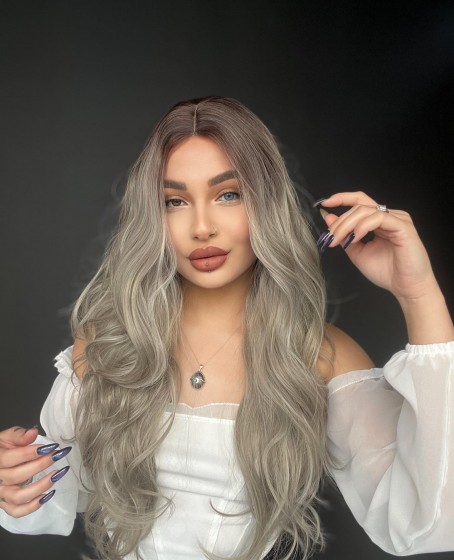 Kumral ışıltılı Tül peruk Doğal görünümlü Fiber peruk