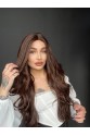 Geniş havalı dalgalara sahip tül peruk