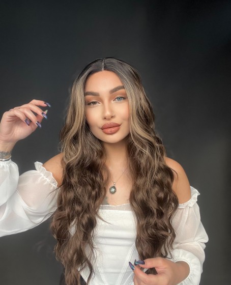 Kumral ışıltılı Tül peruk Doğal görünümlü Fiber peruk