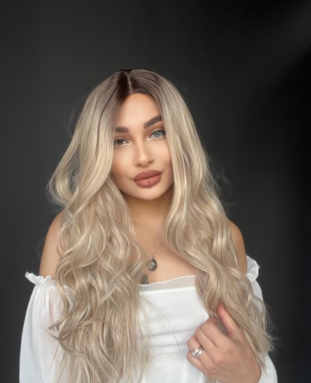 Kumral ışıltılı Tül peruk Doğal görünümlü Fiber peruk