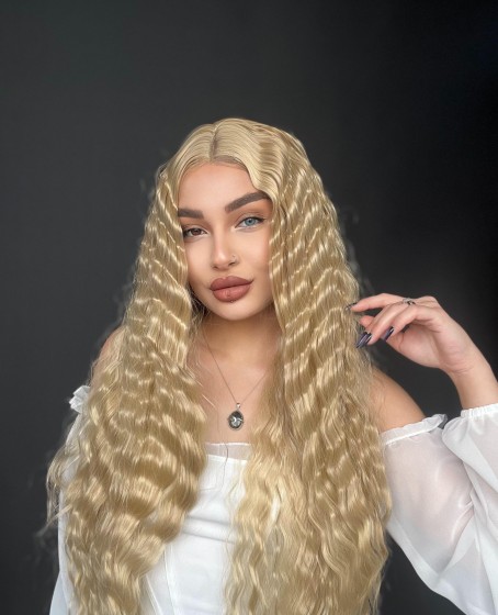 Wag dalgalı peruk modelimiz Sarı tül peruk