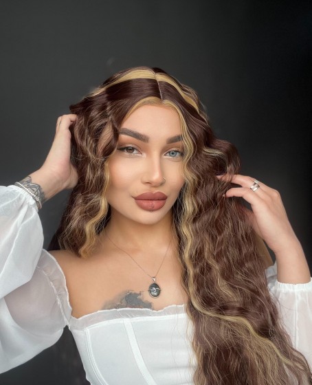 Wag dalgalı peruk modelimiz Kahve karamal ışıltılı