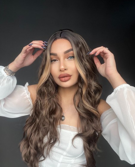 Su dalgalı Tül peruk