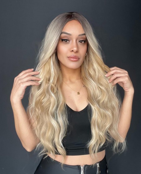 Uzun Doğal Su dalgalı Perçemsiz Tepesi Baş derisi görünümlü Yeni sezon