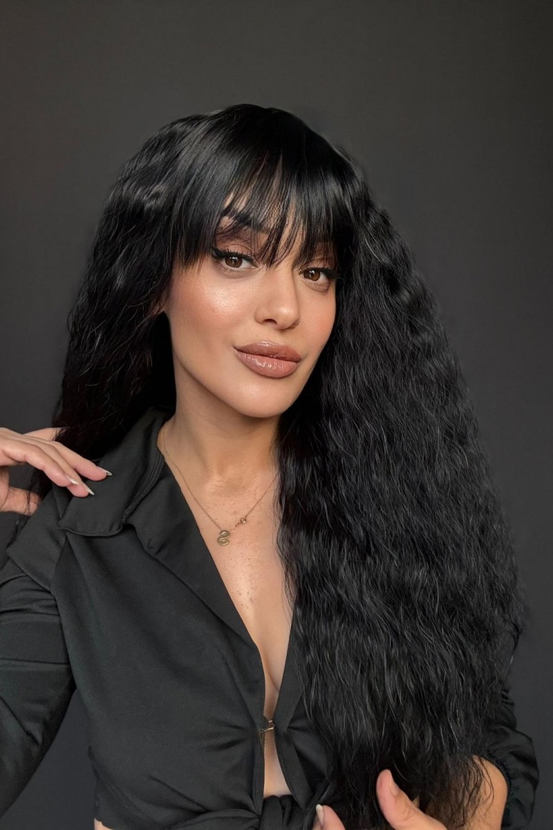 Kabarık Afro dalgaya sahip perçemli Tepe kısmı cilt görünümlü medikal peruk serisi 