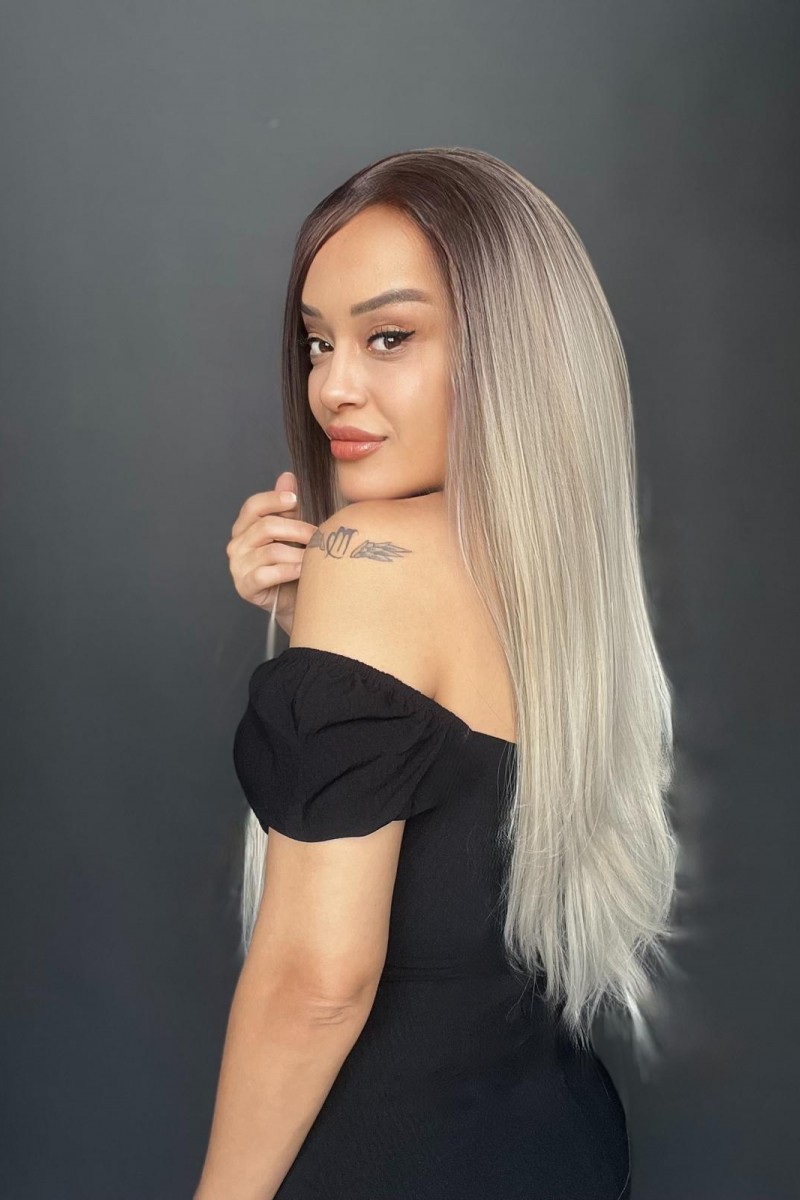 Rus Kumralı Beyaz Platin Ombreli ve Işıltılı Fiber Sentetik Tül Peruk