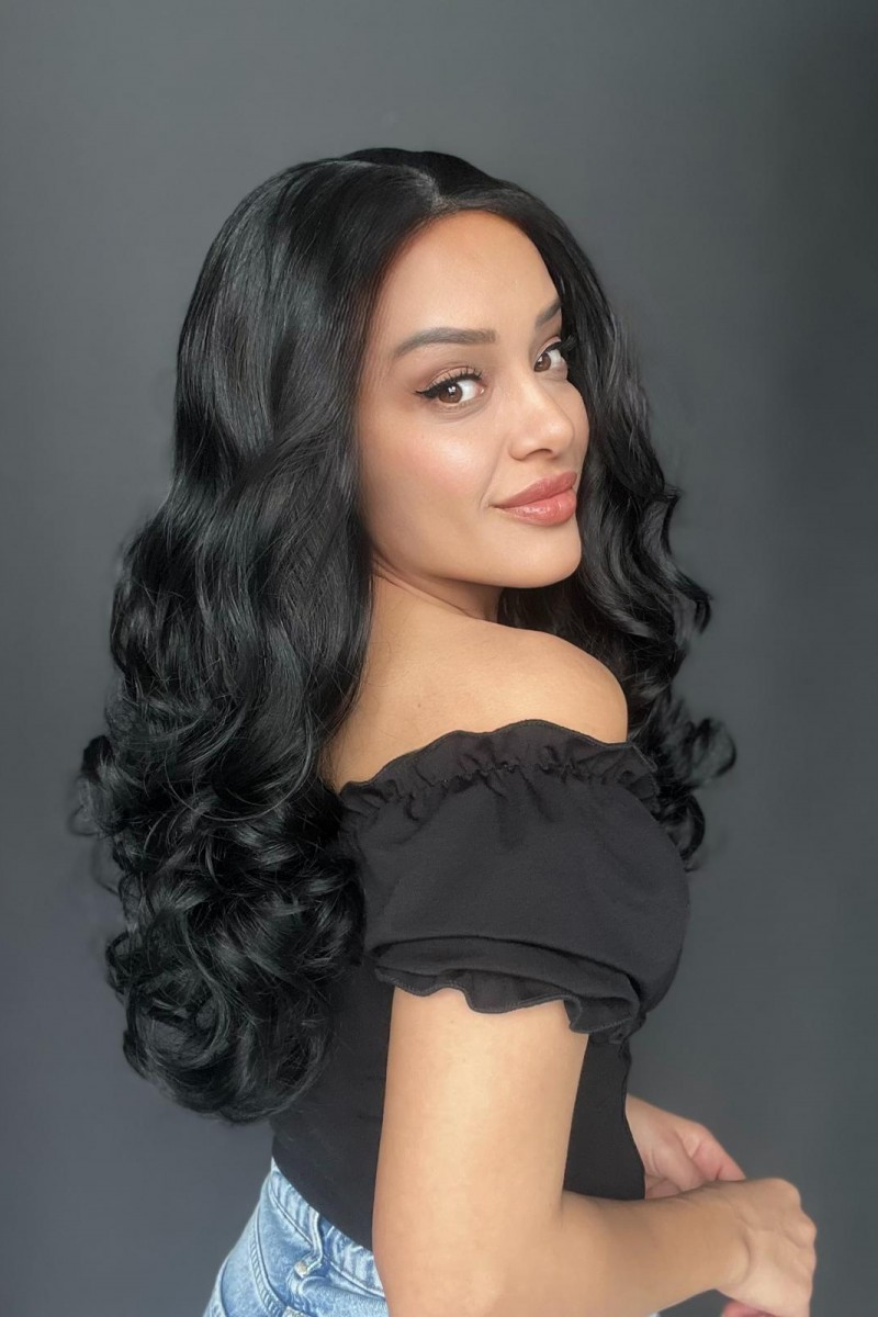 Siyah Bebek Saçlı Dalgalı Fiber Sentetik Tül Peruk (Tam tül peruk heryöne ayrımlı)