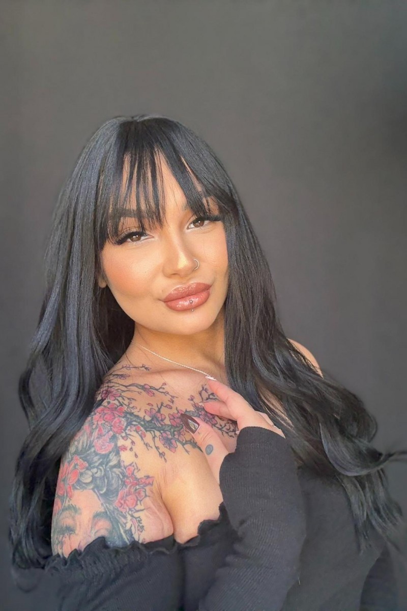 Mavi Siyah Perçemli Dalgalı Medikal Peruk Özel Koleksiyon