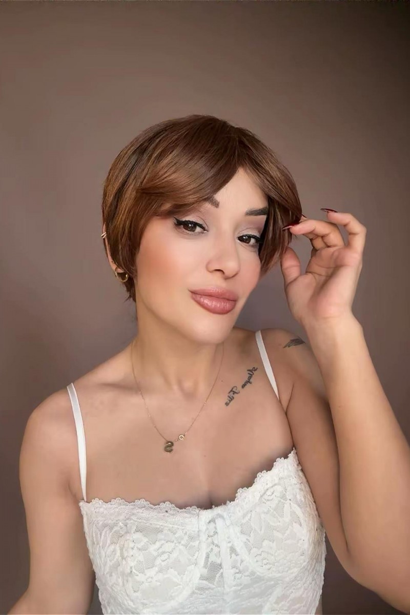 Medikal peruk Her başa uyumludur 