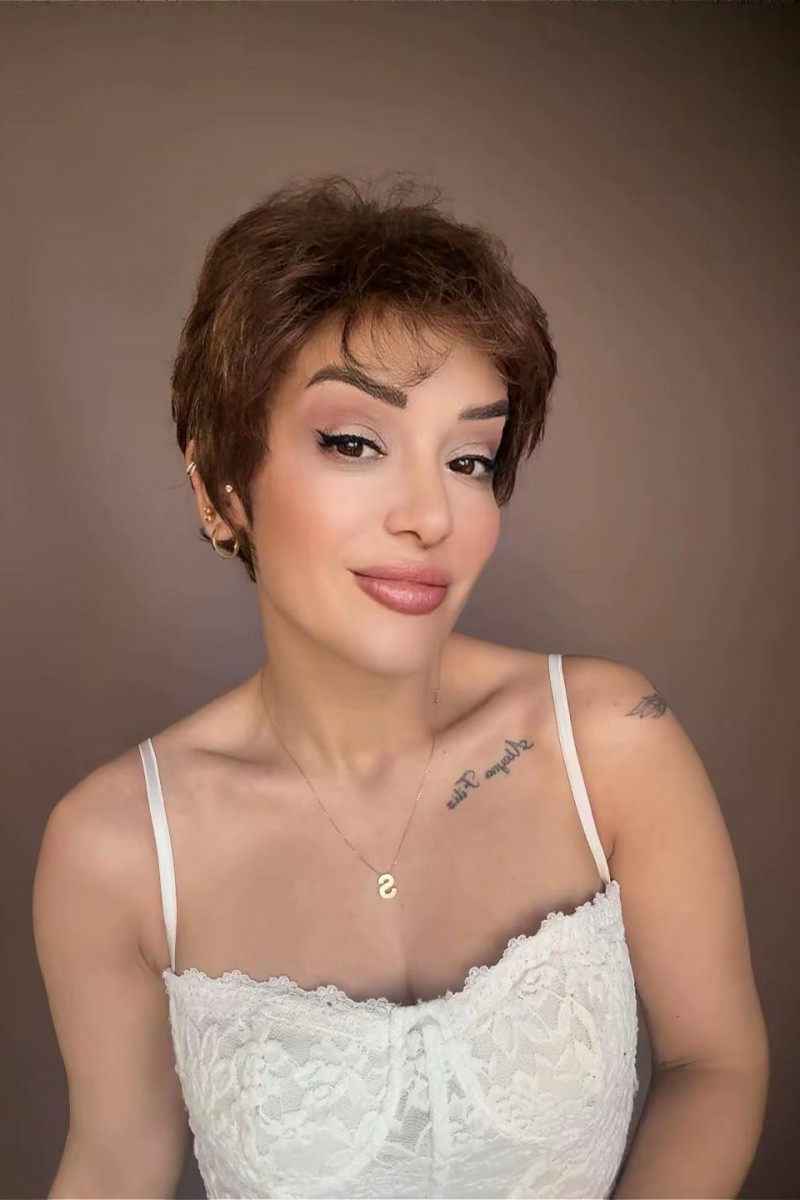 Medikal peruk Her başa uyumludur 