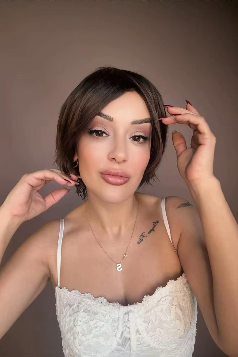 Medikal peruk Her başa uyumludur 