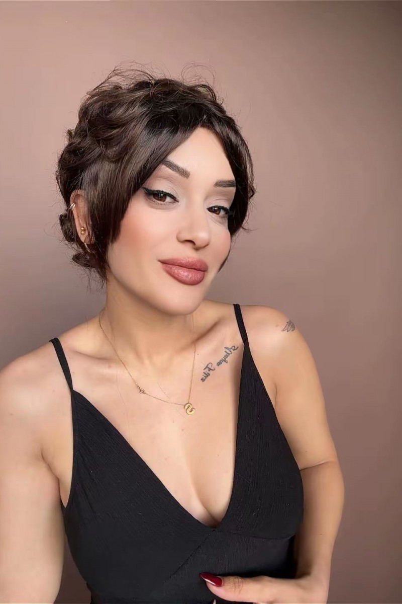 Medikal peruk Her başa uyumludur 