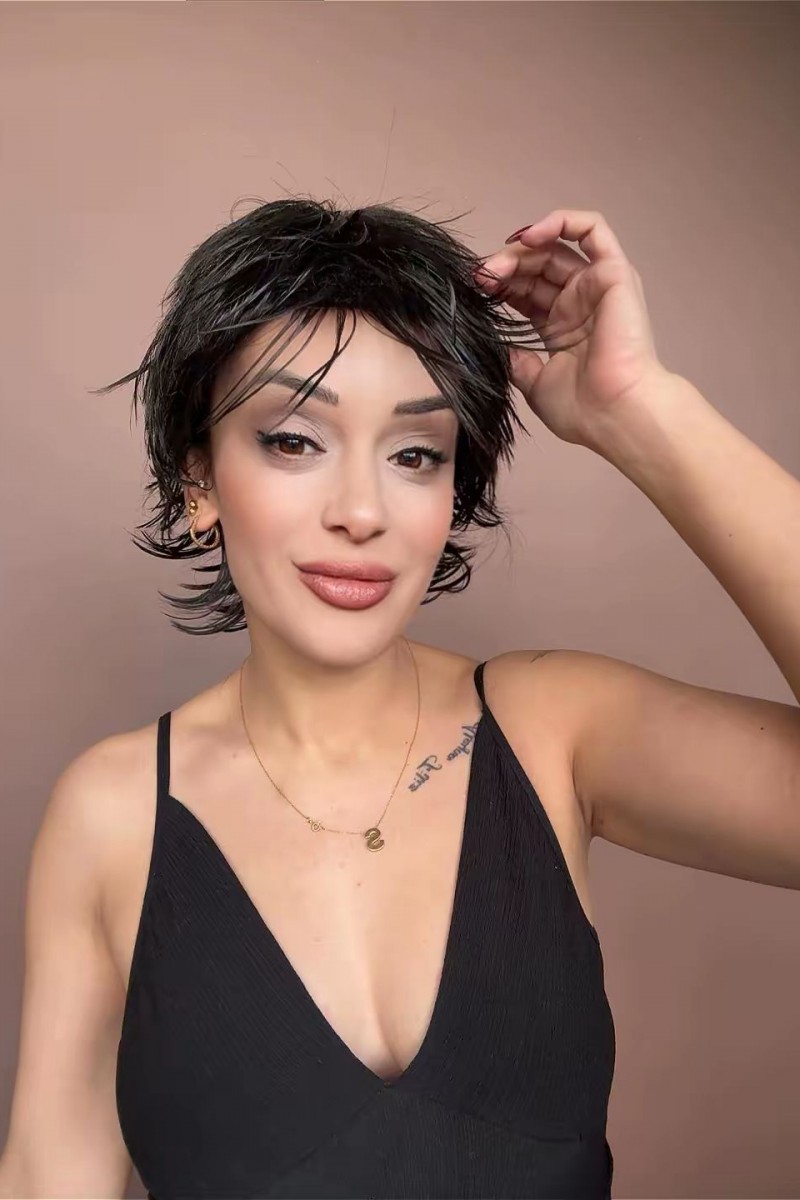 Medikal peruk Her başa uyumludur 