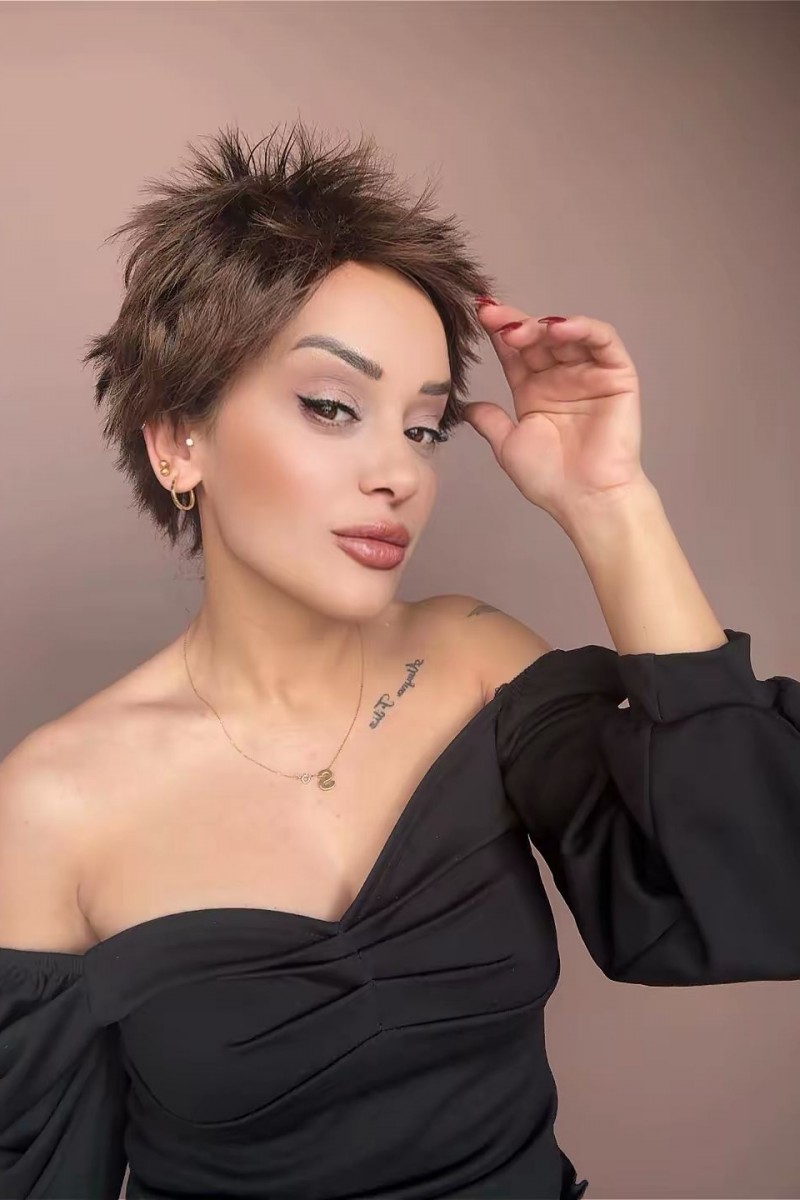 Medikal peruk Her başa uyumludur 