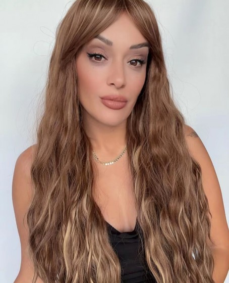 Akdeniz Balyajı Işıltılı uzun doğal dalgalı Medikal peruk